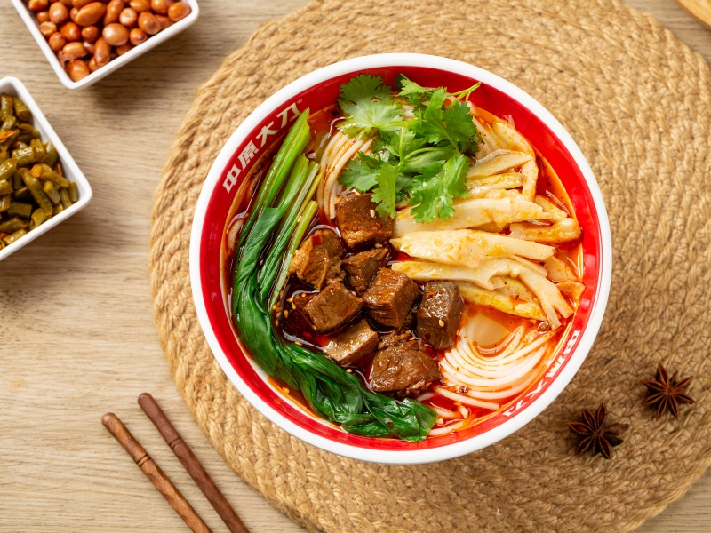 红烧牛肉米线 (1).jpg